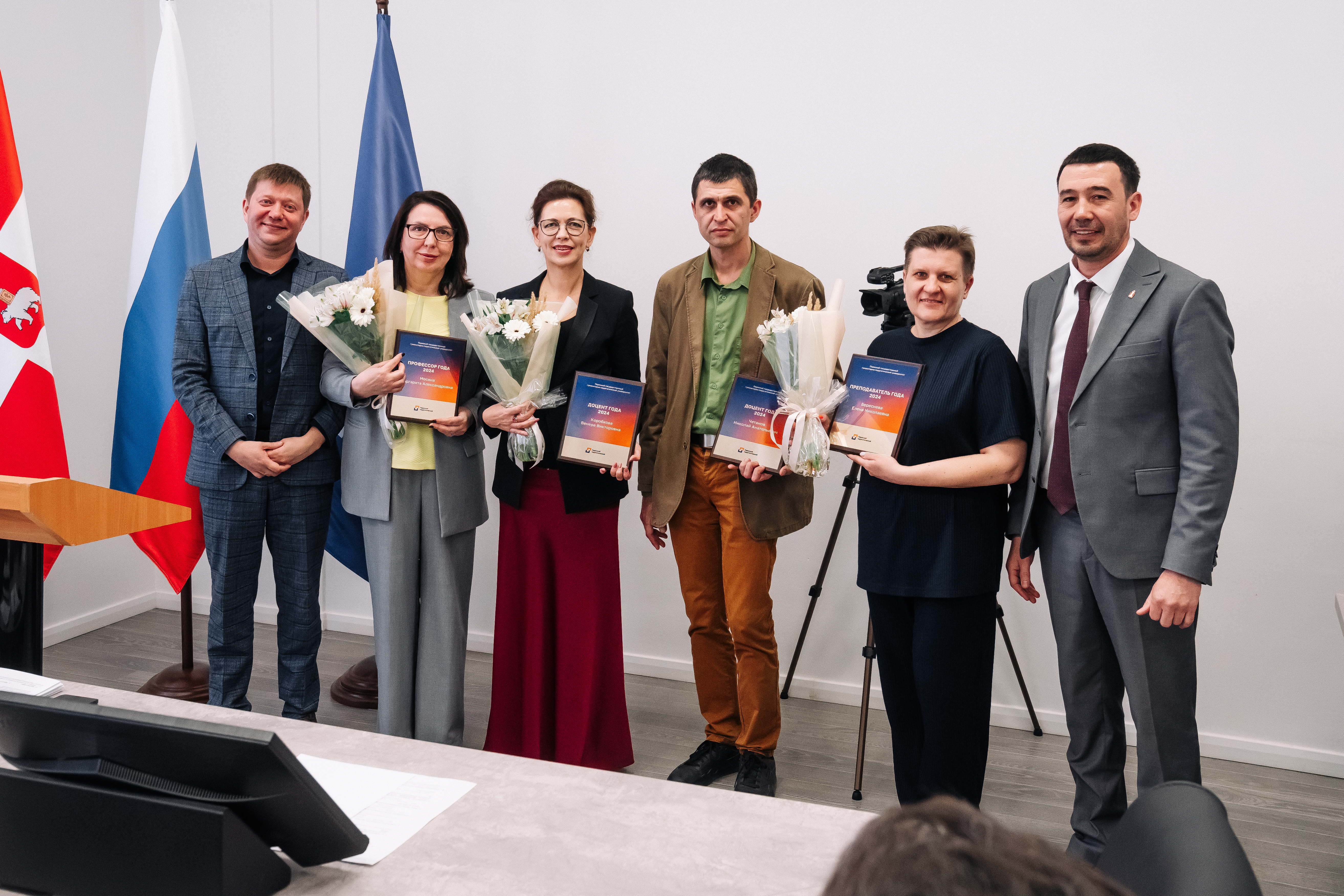 В университете определили лучших профессора, доцентов, преподавателя и молодых ученых года